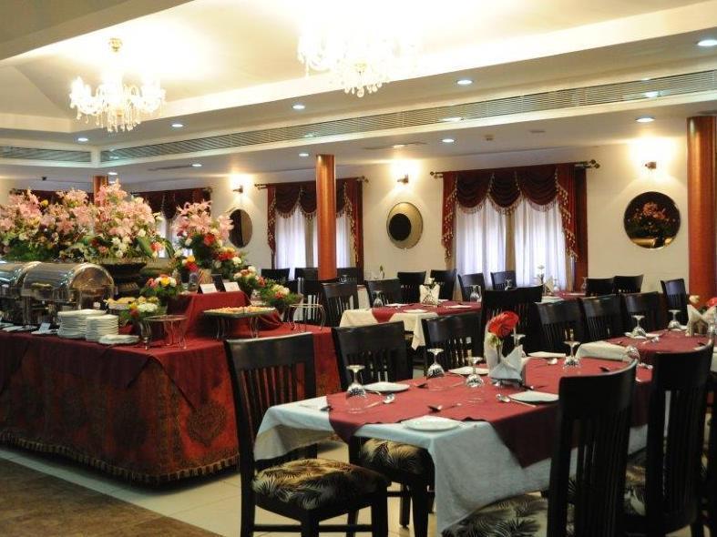 فندق Treebo Crystal Castle بنغالور المظهر الخارجي الصورة